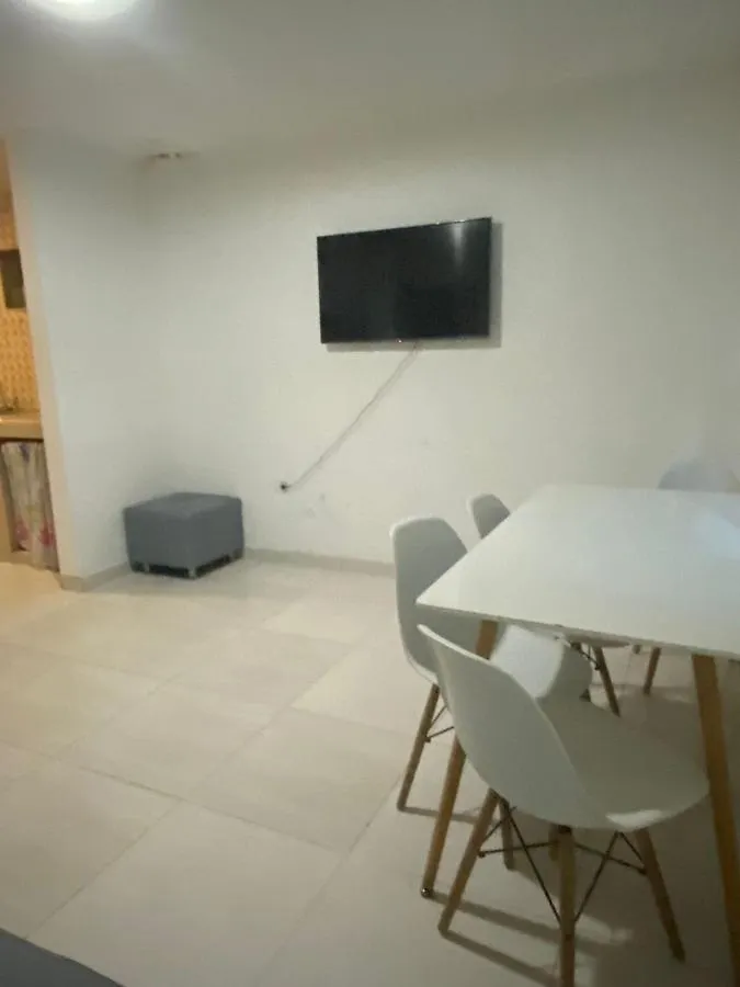 Alojamiento Casa Blanca , A 5 Min Del Aeropuerto Y Playas ! Apartment Cartagena